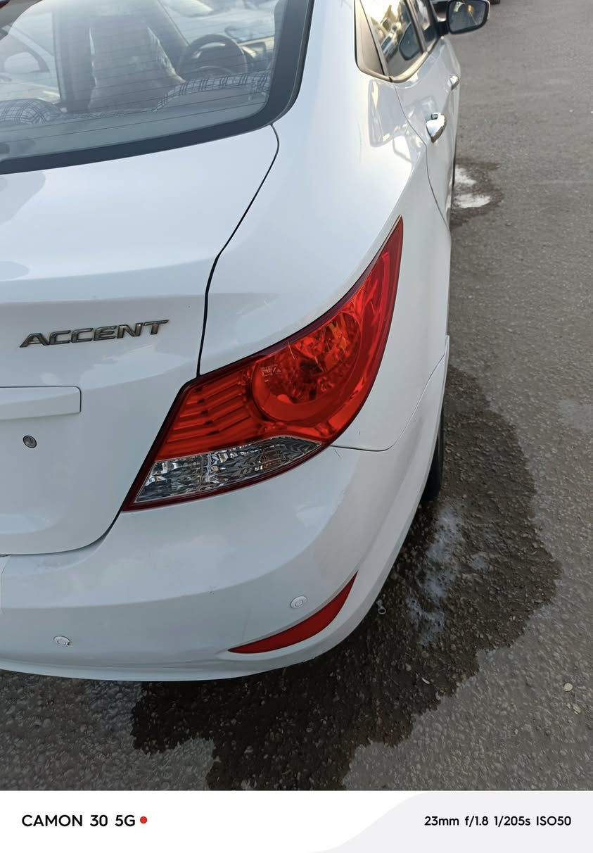 اكسنت 2013خليجي رقم اربيل بأسم شركة فيصل عزيز  محرك 600 سنوية نافذة كفاله عامة عدا شبر صبغ بدون اضرار جديده ماشية 200ألف مكانها نجف للاستفسار ***********
