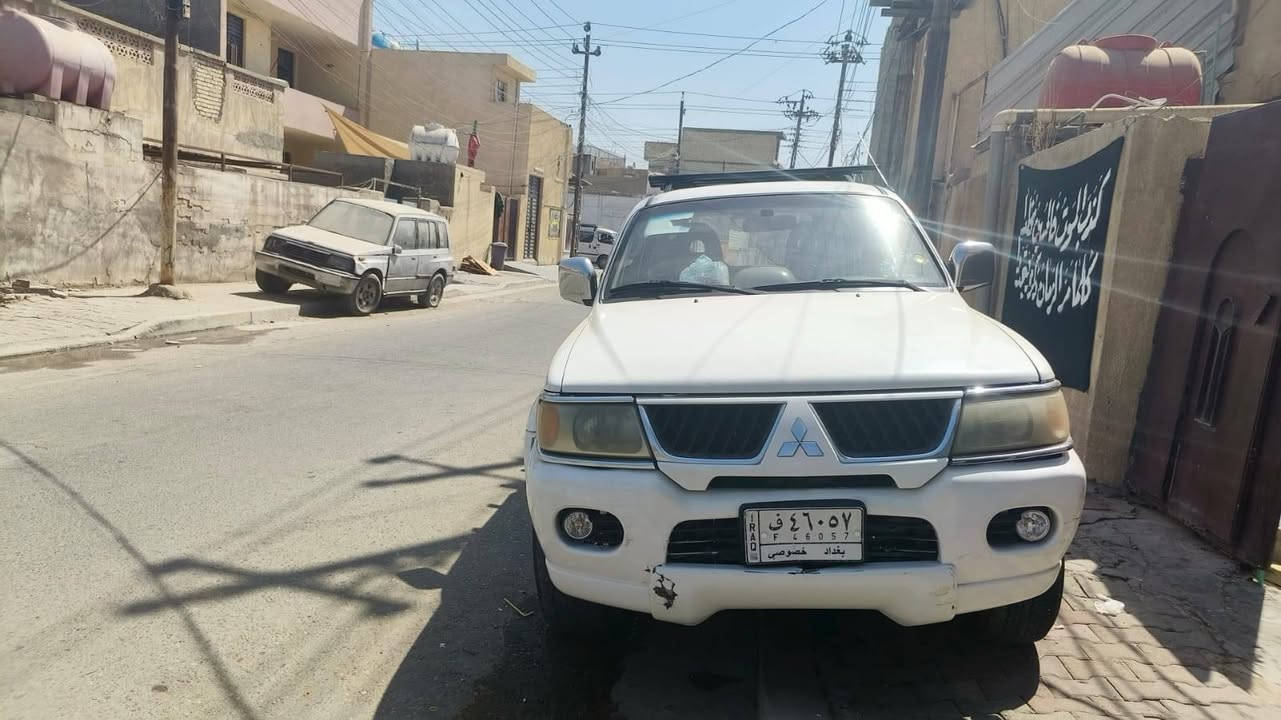 السلام وعليكم 
سيارة ميتسوبيشي نيتيفيا موديل 2007
لون ابيض مكفولة 
سيارة بلادي محرك/كير/غرفة /كفالة عامة
السعر 100 
العنوان/بغداد/الزعفراينة/جسر ديالى القديم 
رقم الهاتف *********** /
***********
