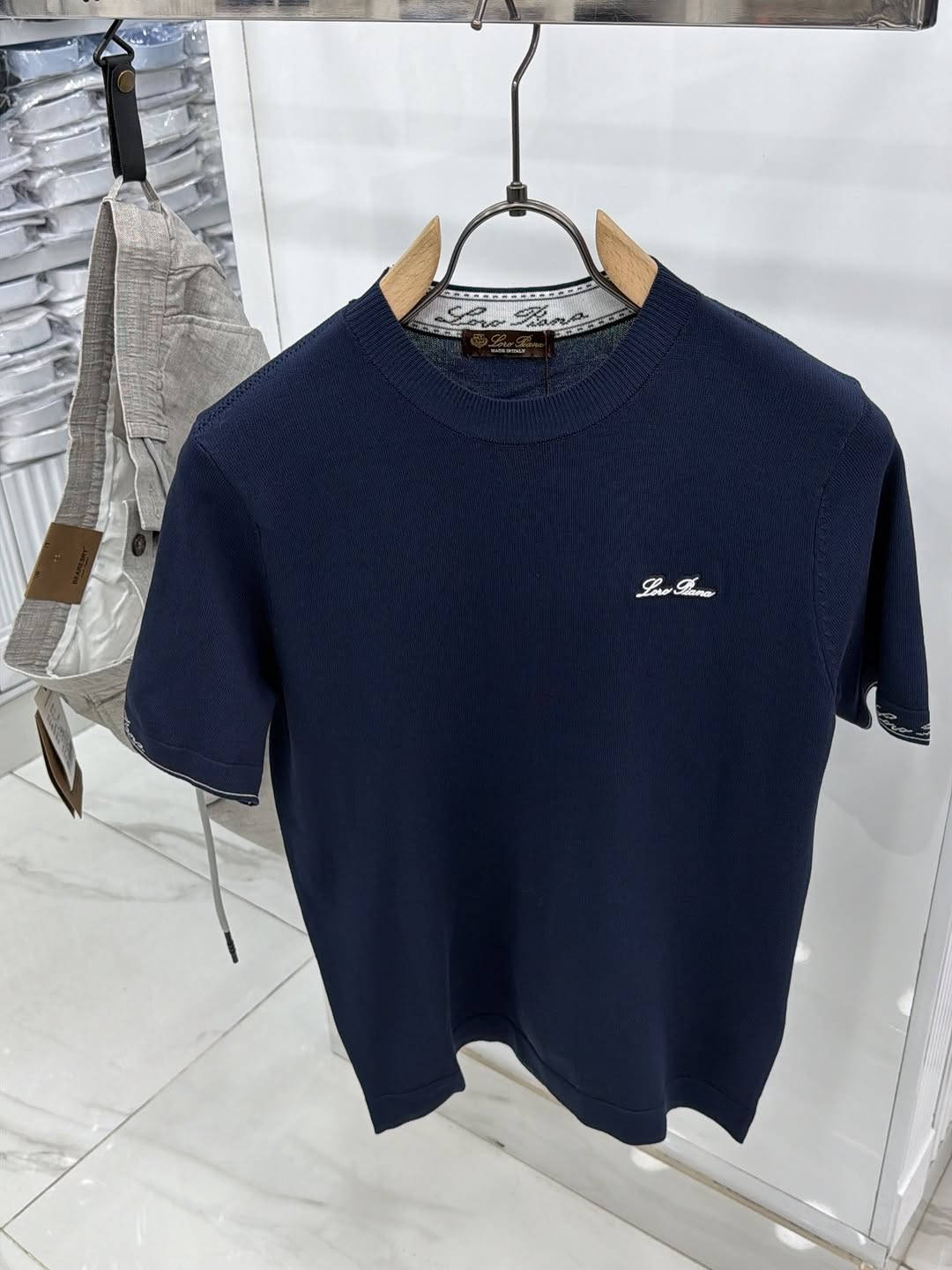 طه العايد 
جودة أنت تستحقها 🤎
تشيرت تريكو قطن قياسات  M L Xl Xxl 
علق بـ تم يوصلك السعر ❤️🌿


**إذا كنت صاحب هذا الإعلان وتريد حذفه لأي سبب، رجاءا أرسل رسالة إلى الدعم الفني**