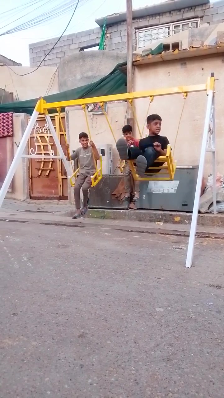 مجروحه للبيع عنوان بغداد المعامل سوق العماري ***********
