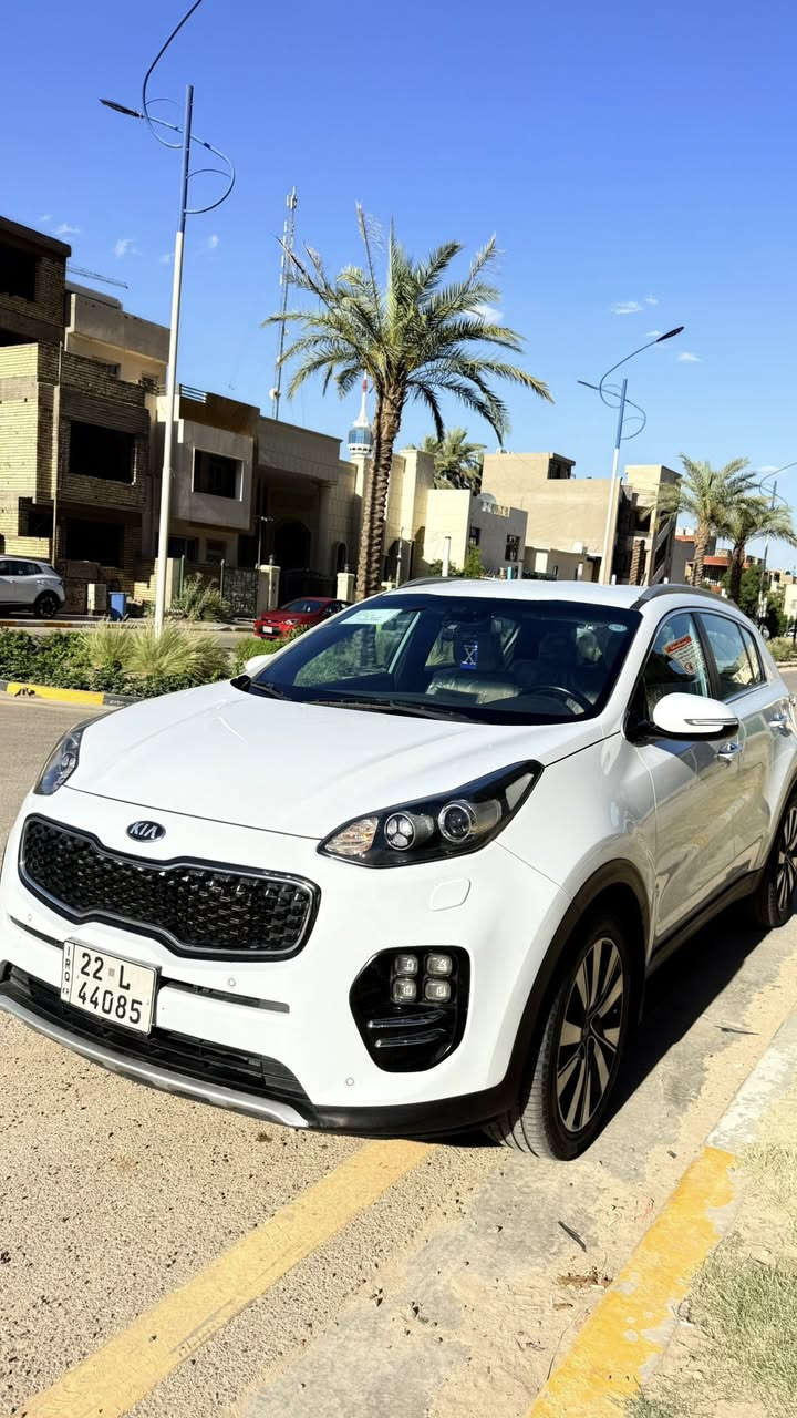 السلام عليكم سبورتج 2019  خليجي مكفوله من الصبغ 

بيها بارد فقط  

سياره جاهز كير ومكينه

تخم تاير جديد

باتري جديد

بصمه تحكم ستيرن جهتين

كشنات كهرباء 

3انظمه قياده اوتو هولد مثبت سرعة

محرك 2000دوش

منظومه زنون عالي وناصي

تبريد قطعتين ثلج

مري ضغط اشاره ترحيب 

رقم اربيل الجديد تريد تحويل تريد وكاله 

سياره حلوه احلى من الصورة السعر 185 بيه مجال

بغداد البياع 

*********** 
متواجد وتساب
