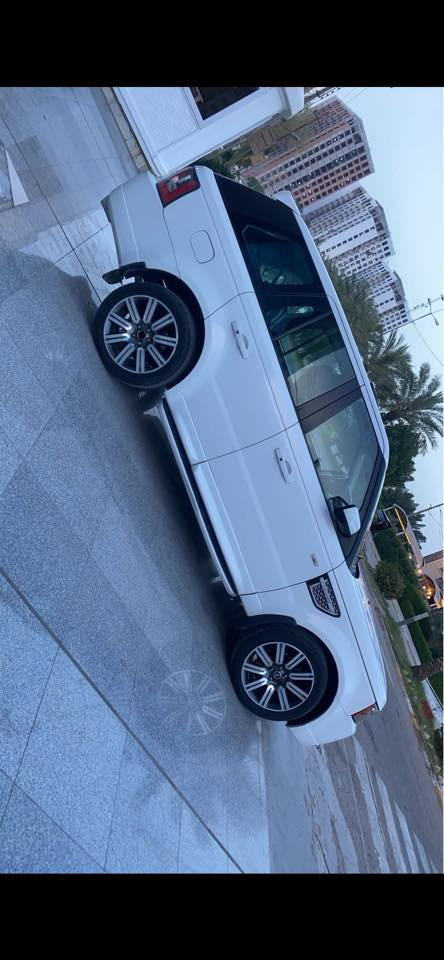 السلام عليكم للبيع او مراوس رانج روفر 2011 بدون سوبر يعني HS وارد أمريكي بدون حادث بدون صبغ كير مكينه خير من الله فول مواصفات سلايد روف حساس امامي خلفي كأمره 5 بصمات كشنات تدفئه تبريد كراسي كهرباء خزن ميموري تحكم ستيرن تدفئه بل ستيرن كهرباء داخل لونين بعد بيهه هواي مواصفات سياره مصروف عليه جاهزه من كولشي السعر 150$ للاستفسار ***********
