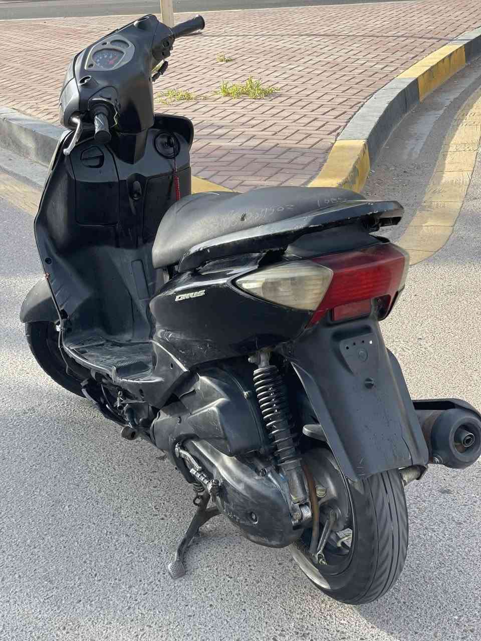 سكنس نثيه 140كابريتر للبيع كامله نقص ترايش وترتيب خفيف للكشر سلف هندر كلها شغالات مكينه حلوه نكره بأي وقت سعرها مناسب هم مكاني بغداد اعضميه رقمي***********
