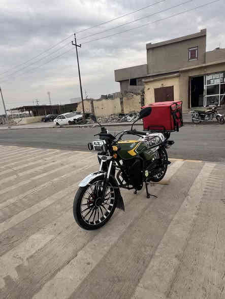 السلام عليكم 
سيفان ضاغطه وزنجيل 200
موديل 2025 الشهر الخامس
نظافة شوف  العين ما عايزه برغي
كهربائيات كامله نگره سلف 
السعر المطلوب 870 وبي مجال بسيط 
مكاني بيجي
*********** 
***********
