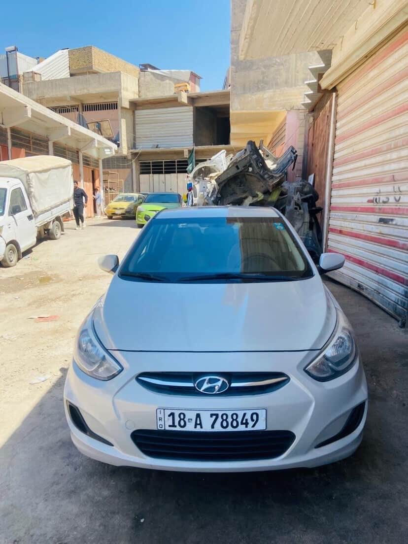 سيارة اكسنت موديل ١٧ امريكيه بيها كم قطعه صبغ والباب الوره السايق بيها بارد 
كير ومحرك مكفول سياره ماعايزه شي تحويل مباشر سنويه ورقم وهزه جديده مكانها بابل
السعر ٩٥ وبيها مجال قليل
ملاحضه (( صورها ب امريكا ب خاص بدون ضربه  ))
للاستفسار الاتصال ع الرقم  
غير متواجد  نت 
***********
