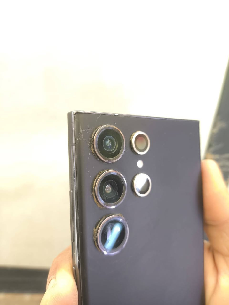 s23 الترا
السلام عليكم . s23الترا شرق اوسط 
256.ذاكره
وكع علي مي صارت هاي النقطه بلكامره لاماميه ولكامرا صار بيها مثل الغواش لاماميه فقط + فطر بصيط كلش بل ضهر ماممبين 

سعرك وتدلل


**إذا كنت صاحب هذا الإعلان وتريد حذفه لأي سبب، رجاءا أرسل رسالة إلى الدعم الفني**