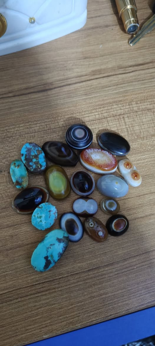 احجار كريمه متنوعه بيها ب 50 وبيها ب 40 واني ابيع جمله على 10 الف الي على باب الله يتفضل


**إذا كنت صاحب هذا الإعلان وتريد حذفه لأي سبب، رجاءا أرسل رسالة إلى الدعم الفني**