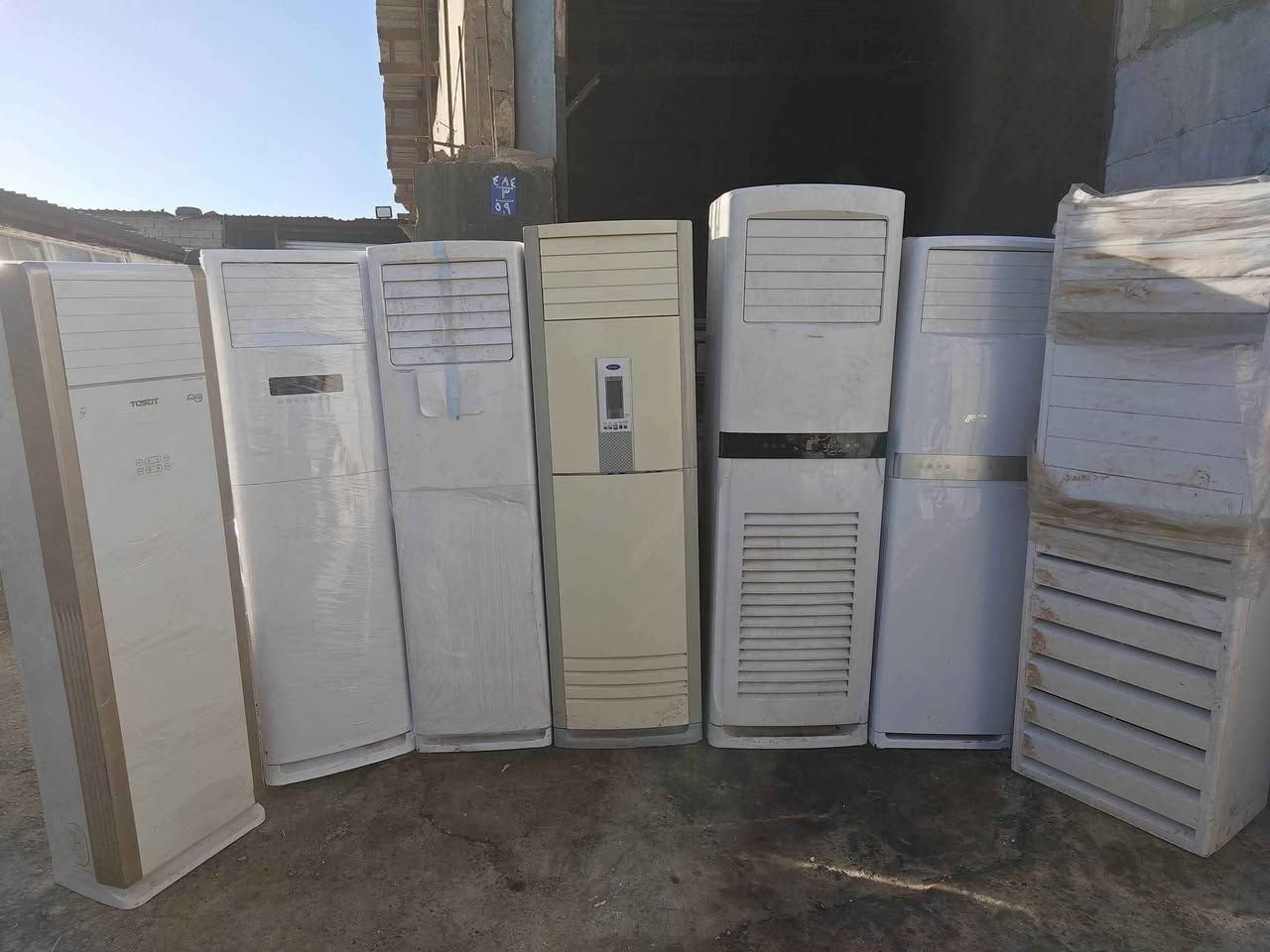 يتوفر سبالت جمله
واحد طن
1.5طن
2طن
2.5طن جداري وكنتوري متوفر
و3طن جداري وكنتوري متوفر
4طن 
5طن
اقل كميه بالجداريات 100جهاز
اقل كميه بالكنتوريات60 جهاز
ملحقات داخليه خارجيه وريمونت وحماله (جوكر وبيلادي)
موقع اجهزة اربيل
*********** Singapore
