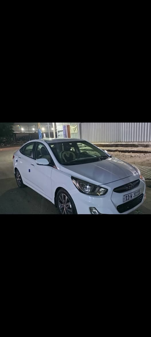 سلام عليكم اكسنت 2015 خليجي 
محرك 1600 قطرتين
مكفوله كفاله عامه
فول مواصفات 
ماعدى البصمة
فتحه سقف
تحكمات ستيرن جهتين
اشاير مري
كروز سرعه
كفالة من كل شي
باسمي رقم بغداد دولي تحويل ثاني يوم
***********
بغداد/ الشعب
السعر 113
