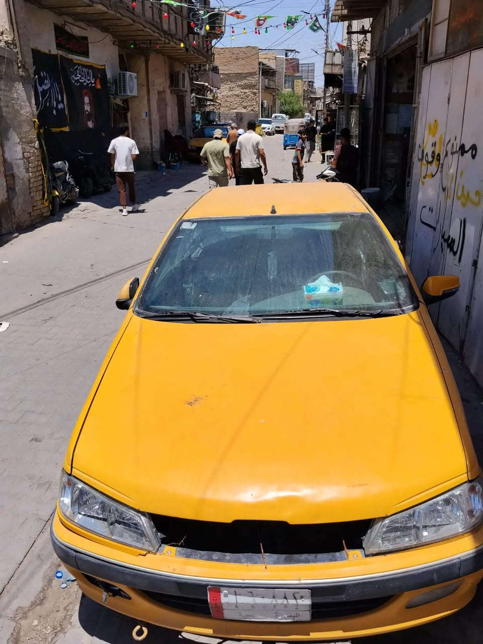 بيجو كامله مكمله ماناقصها اي شي نكره سلف بيها مجال بسيط *********** Singapore
