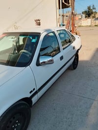 سيارة فكترة 18موديل 91 بسمي سنوية  ال29 السعر 50قفل  رقم 07800488595