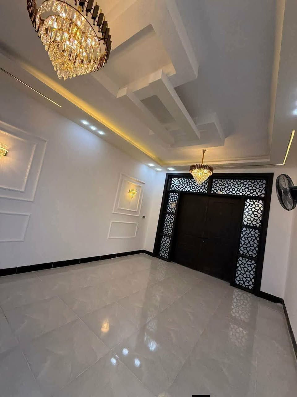 ✅ 
مساحه150 متر #طابو_زراعي  سند ٢٥

🤑 سعر والوحده 82لبيت 🤑وبيه مجال  🤑

تفاصيل لبيت (( موجود🎥📷 فيديو كامل للبيت
غرفه نو2// مطبخ// صاله// استقبال// صحيات خارج وداخل 

عنوان البيت  نجف مقابل قرية لغدير 

بناء ممتاز// اساس وسقف صب 
طابوق 🧱 جمهوري

كل البيت #سقوف_ثانويه

كل الخدمات موجوده 
مدارس 🏫 سوق #تبليط 

مقابل  قرية الغدير  ***********
