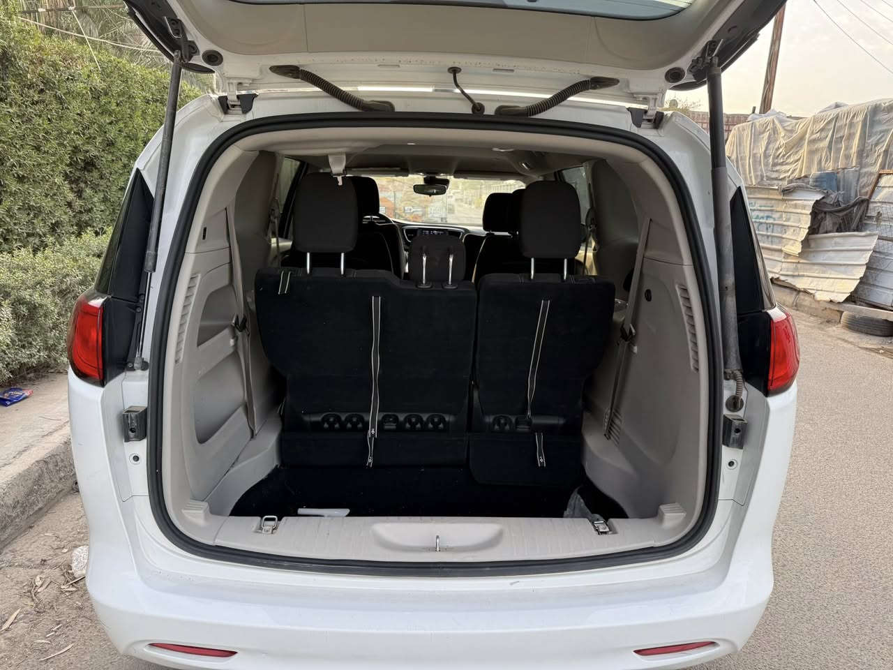 سلام عليكم للبيع باسفيكا مديل 2023 حادث فقط جاملغ ومبدل بدون صبغ كفالة من صبغ بس نص دعميا سونار موجود وصور لحادث همة سيارة جديدة بمعنة لكلما موصفات بصمة شاشة كامرة كشن كهربا بيبان كهربا صندوك كهربا كشنات تتفة تبريد ستيرن تفة تبريد ❄️فول سيارة سعر 207 وبيها مجال ارجع وكول  سيارة جديدة مكاني بغداد الشعب رقمي *********** شراي يتصل
