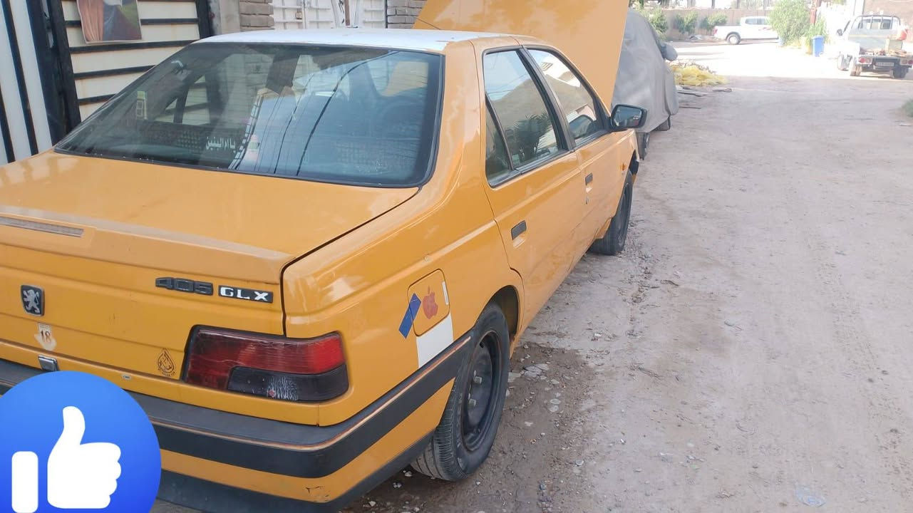 بيجو 2012 مكينة و كير نظاف وخير من الله الحدادية السيارة نظيفة ومال جناية مابيها بس طخه صغيرة بالجاملغ وخياسات مابيها رايدها 25  اذا شراي بيك خير  وتدلل
سنوية ساقطة 
بغداد الدورة ***********
