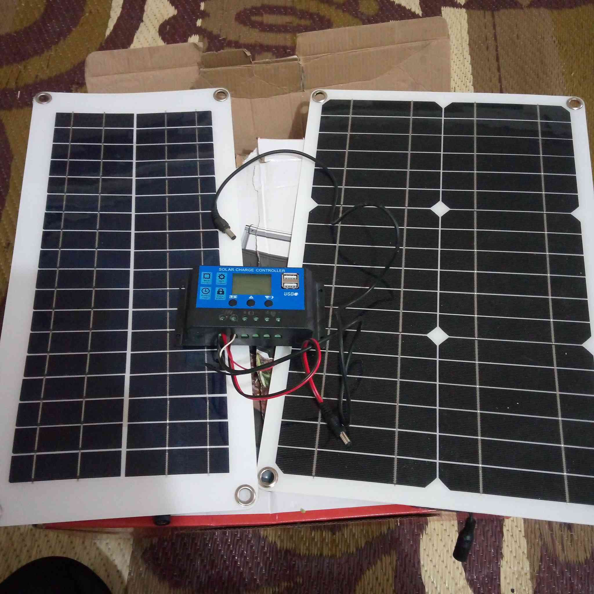 السلام عليكم طاقه شمسيه للبيع جهاز معا لوحين طاقه شمسيه السعر 37 الف التواصل واتساب ***********
