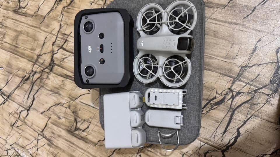 درون dji neo
السلام عليكم درون نيو غنيه عن التعريف 

تصوير فور كي 

الطياره نضيفه كلش 

ملحقاته 4 بطاريات شاحن بطاريات فلاش اضائه حامي كمبل جنطه الدررن مكانه ناصريه مركز السعر خاص


**إذا كنت صاحب هذا الإعلان وتريد حذفه لأي سبب، رجاءا أرسل رسالة إلى الدعم الفني**