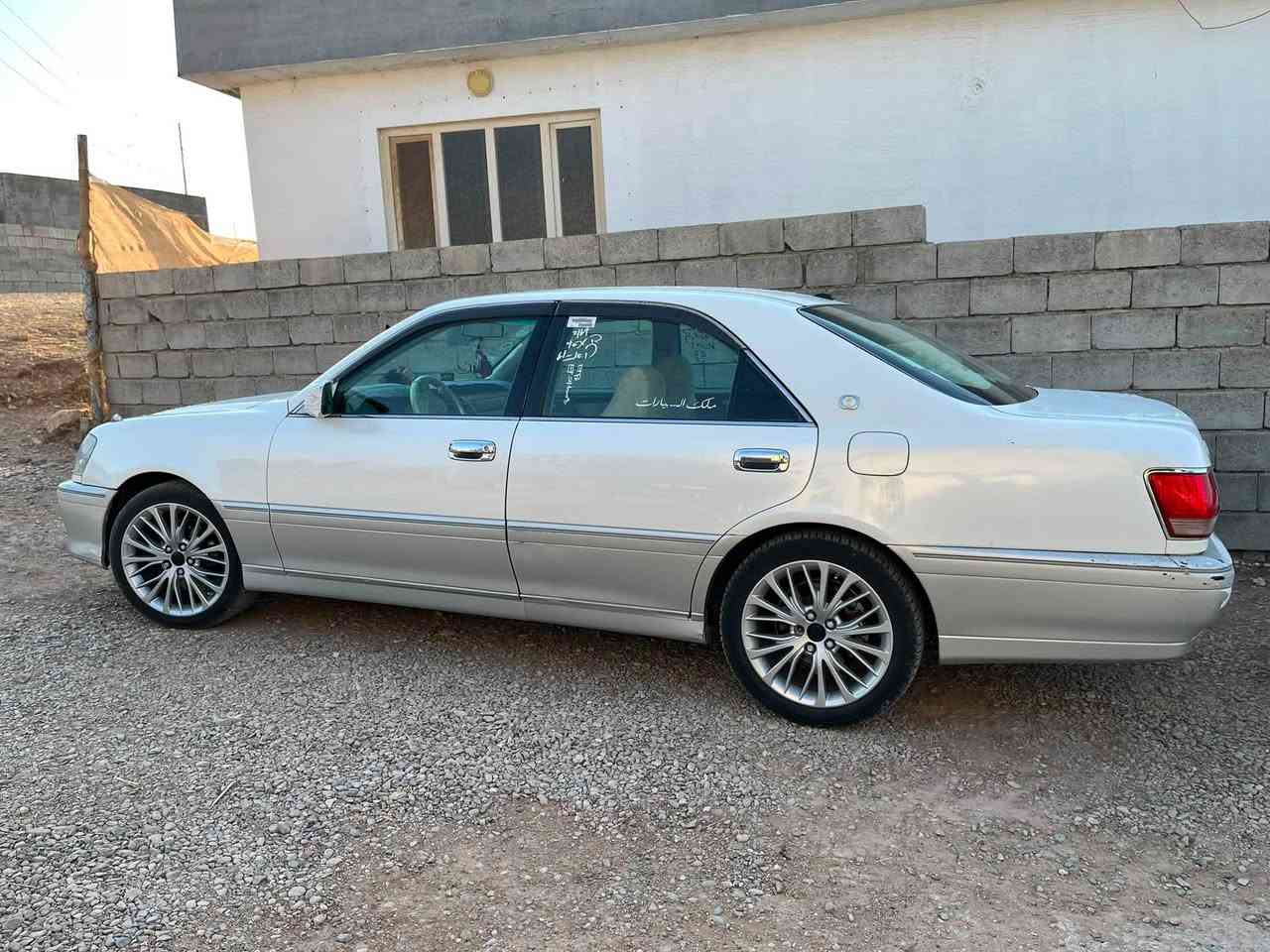 مەلیکە 2002 یەک دوگمەی دیفۆری بجوک بی بۆیاخ موس موس  بی دەعم بێ لێدران 
140kرۆشتوە
D4 بجوک
زۆر کەم بەنزین دەخوا 
بی مەسرەف 
جوار تایە و ویلی لۆک
کۆدی بۆ کراوە و بارکۆدی وەرگیراوە 
نرخی 55$کەمیک مەجال
شوێن سلێمانی 
ژ.م***********
***********
ئەدمینی 💙
