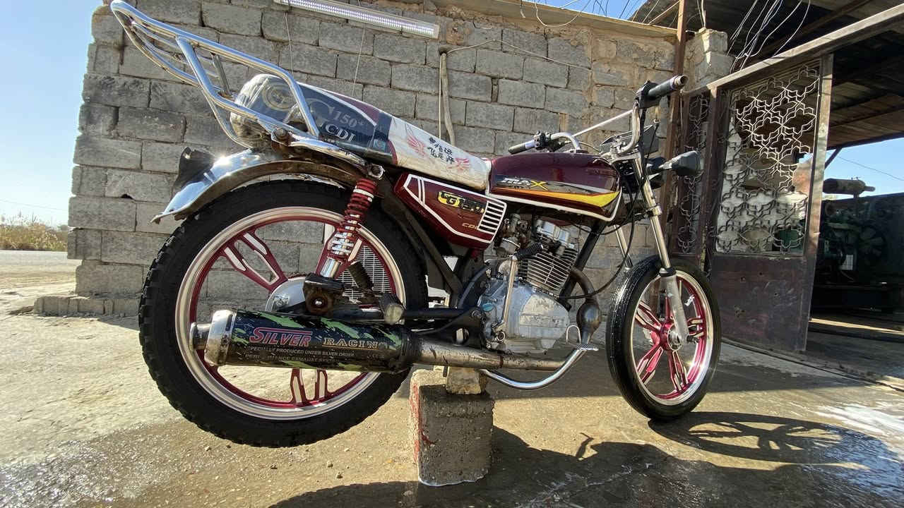 دراجه موديل 21 نظافه خير من الله كهربائيات فول بس تحتاج شويه ترتيب محرك شلعه ومعدل السعر خاص شراي اتصل او ادخل خاص مو شراي اعبر المنشور ***********
