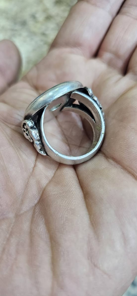 سلام عليكم محبس يماني قديم سعر خاص بغداد ***********
