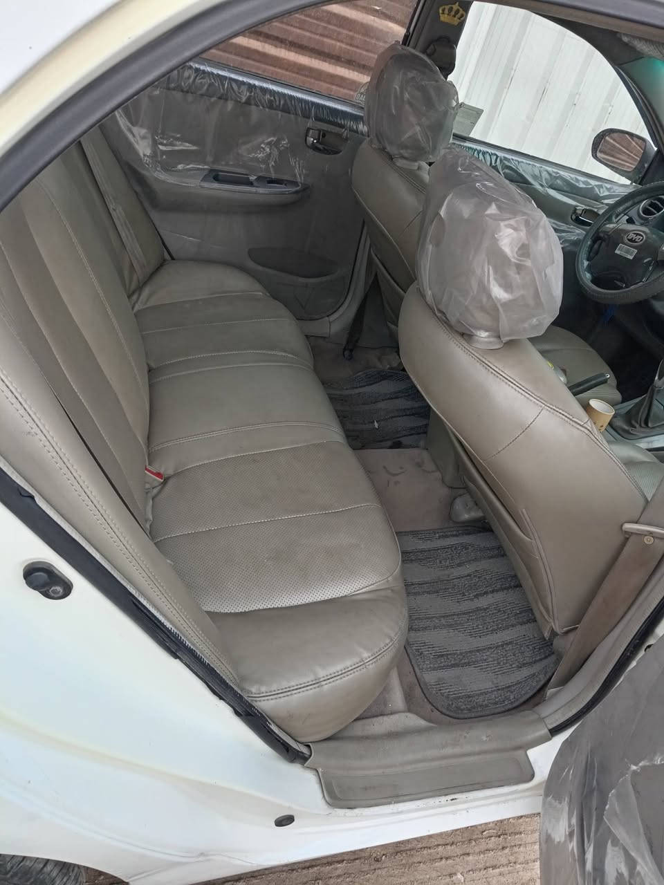 بي وايدي ١٣ محرك وكير بلادي لاصرف ولاتبخير تبريد شغال كلج جديد طخم تاير صدر امامي خلفي جديد سنويه ورقم وهزه جديد بسمي مكانها شهداء السيديه *********** السعر ٥٥
