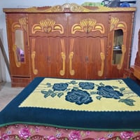 غرفه للبيع راسلوني على رقم 07731943984