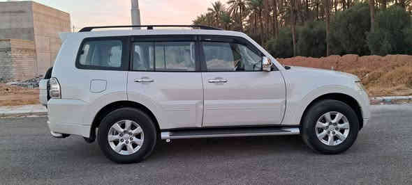 باجيرو ٢٠١٣ مكفول كفاله عامه  فول مواصفات حبتور
ماشيه ١٢٠ الف  رقم سنويه جديده

 السعر ١٧٢ بي مجال

***********
