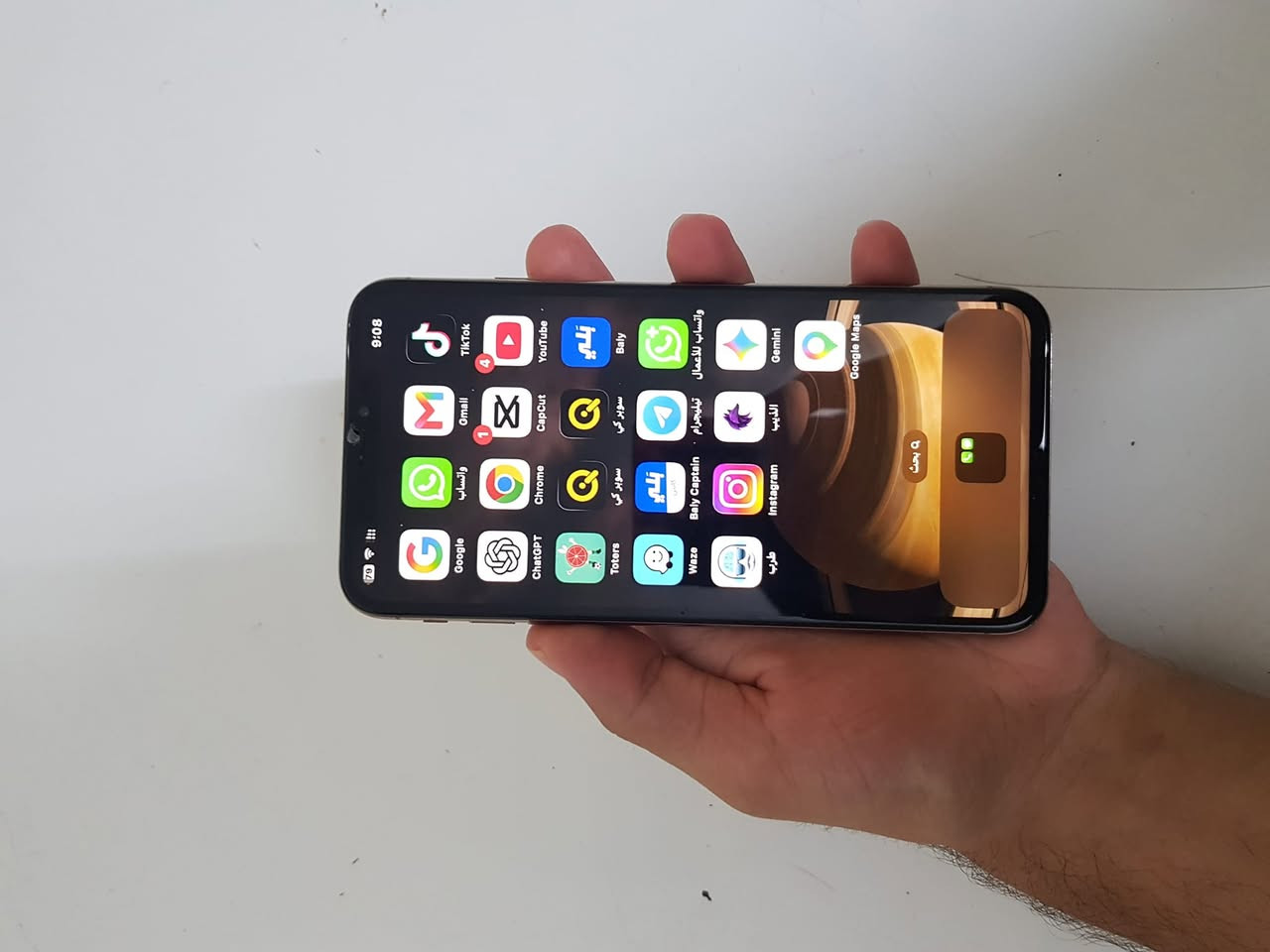 ايفون اكس ماكس مبدل شاشه نوعيه زينه وبطاريه 100مبدله نوعيه زينه وضهر مكسور بس ممبدل وبي نقطه بل شاشه سعر 225 وبي مجال بصيط ***********
