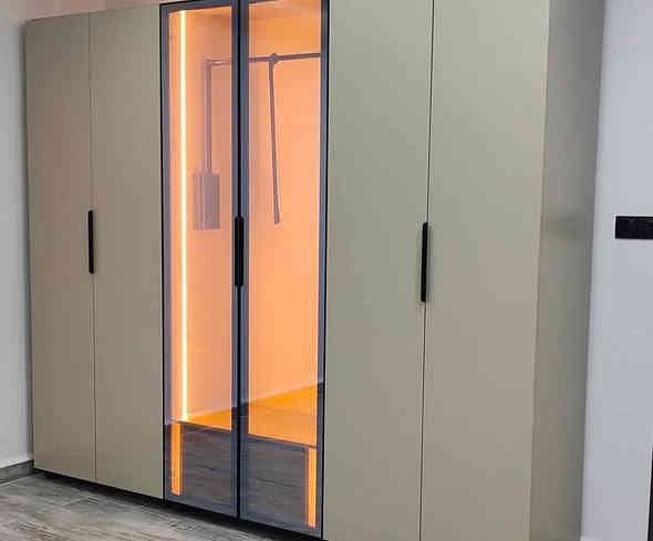 السلام عليكم ورحمة الله وبركاته
معرض ونجارة المهندس للاثاث والديكور المنزلي تصمين غرف نوم ومطابخ وديكورات حسب الطلب
العمل حسب طلب الزبون يشمل النقل والشد الى المنزل التعامل بالجمله والمفرد وبالنقد والاقساط
 العنوان صلاح الدين قضاء العلم شارع الاطباء
التواصل عالخاص والواتساب ***********
او اتصال عالرقم ***********
