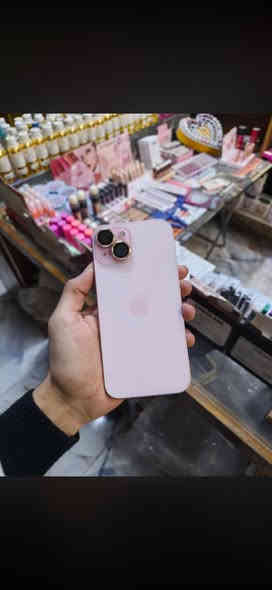 سلام عليكم آيفون 15عادي كامرتين لون وردي أريد أبيع لان محتاج تك سيم ذاكره 128بطاريه 84محدث أيو أس 26التليفون بلادي صرفه بل شحن ما يصرف ابد التليفون كامل على آخر حبه رايده ب600او بي مجال ***********
