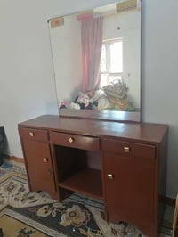 ميز مرايه • حجم ٣٢×٦٠ • ميز مكتبي نضيف