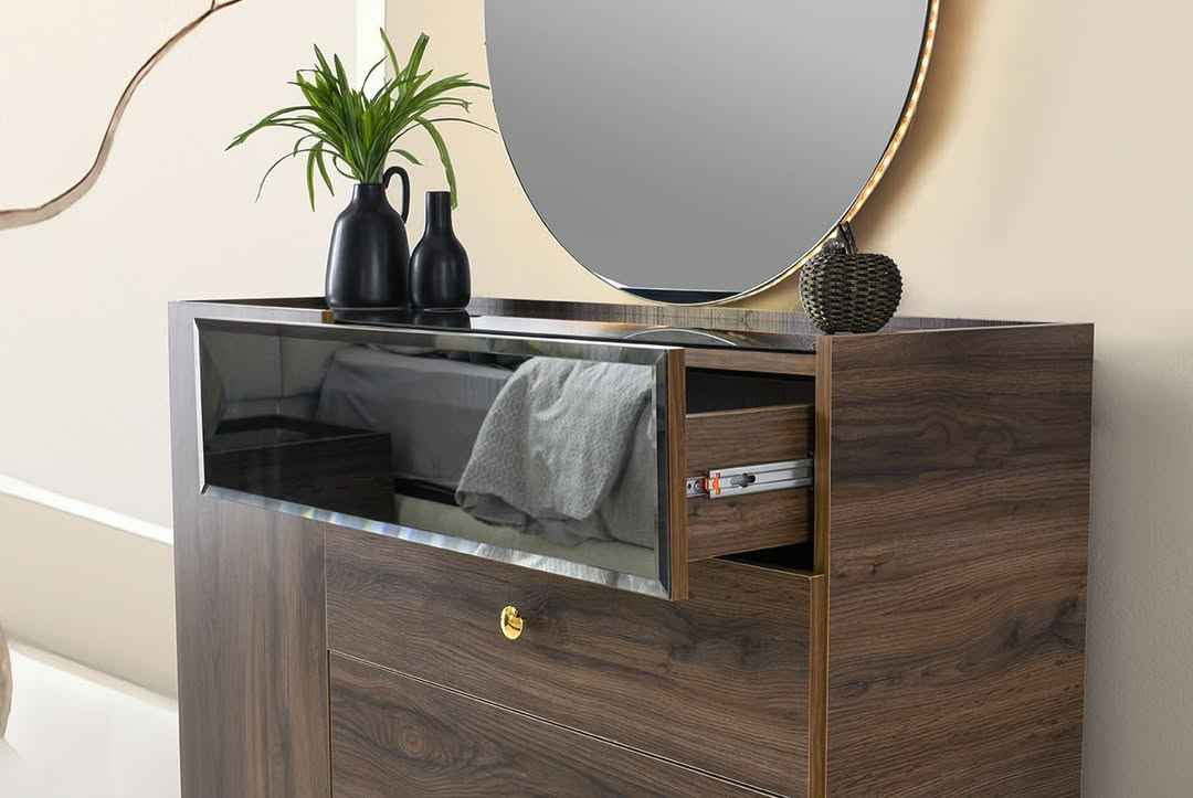 غرف نفرين Milano زاوية
12 قطع السعر 1425$
مواصفات :
-سرير جك ( *مخزن* )
-كنتور 9 ابواب مع مجرات جكامج داخل كنتور
-داخلية رفوف و حلقات , جام شفاف + انارات
-ميزتواليت حجم كبير+مجرات+ انارة
-جكامج حجم كبير 8 مجرات
لون جوزي // متوفر جملة ومفرد توصيل لكل محافظات العراق دهوك, العراق


**إذا كنت صاحب هذا الإعلان وتريد حذفه لأي سبب، رجاءا أرسل رسالة إلى الدعم الفني**