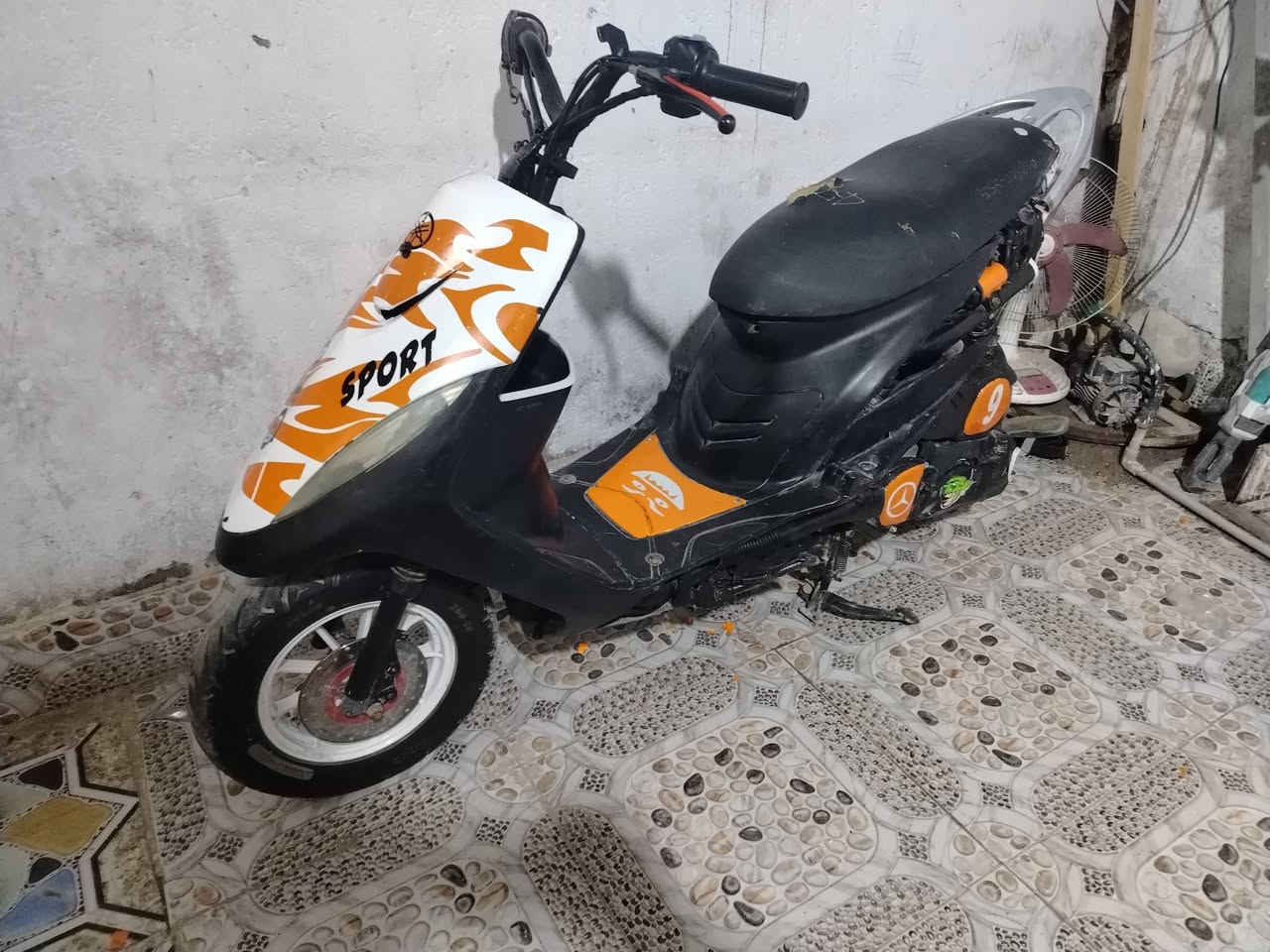 ماكس عدله نكره سلف اوهندر مكينه شرط ماتنسمع لاتنقيص ولاتبخير مفتوحه بس ولفات شلعه معدل سكنات رماش بلوجه وجه التانكي دراجه ويل كب وين مايعجبك اطلع اتراي بيه كبس اكبس بيه سعره قفل 350 موشمه وجاهزه مكاني ناصريه مركزحي الزهرا يم الشركه الهنديه شراي اتصل وخادمك ***********
