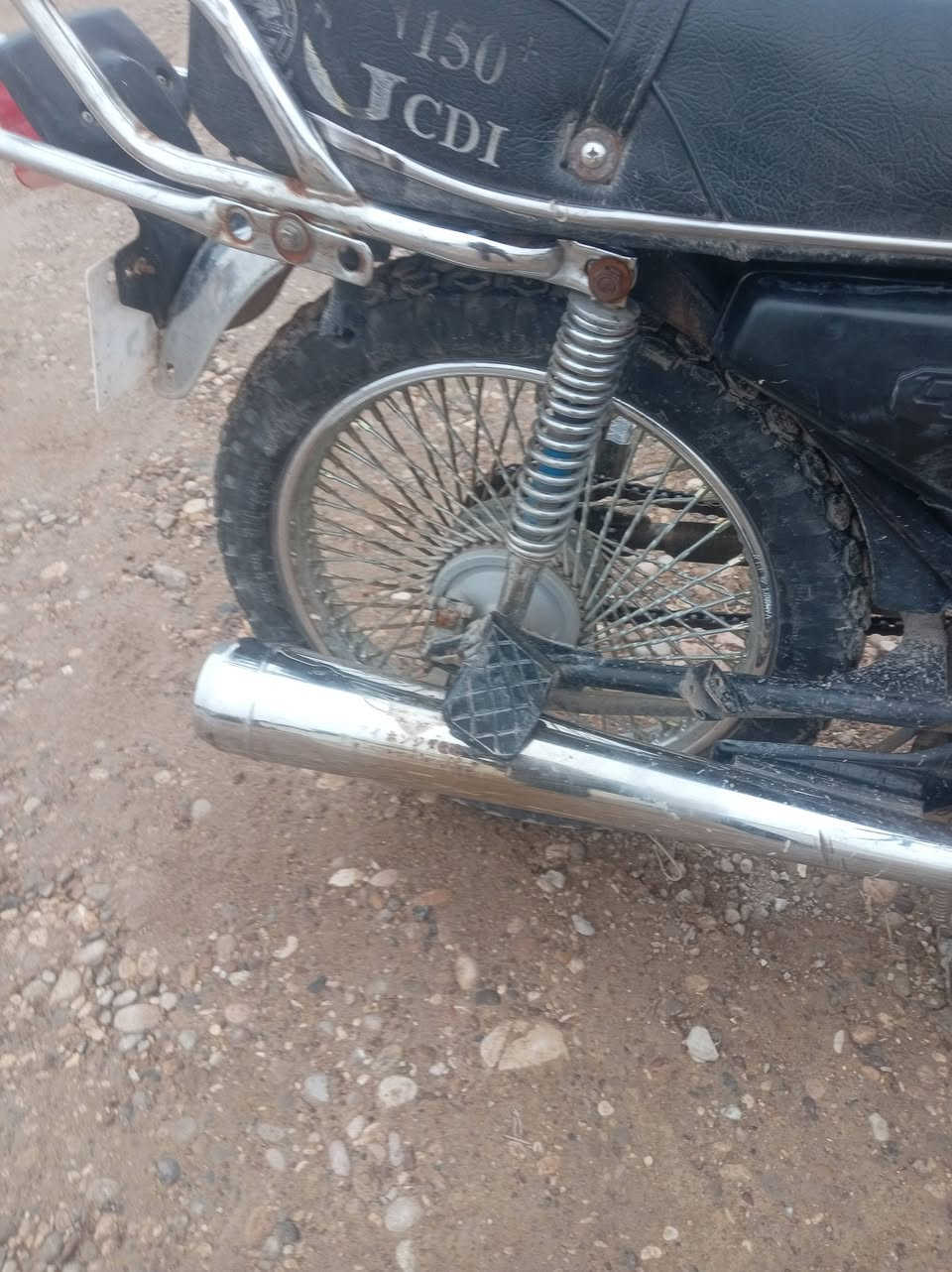 ماطور ٤كير محرك ٢٢ ماطور نضيف اويله تايرات محرك كله نضيف سعره ٣٠٠ وبي مجال مكاني ***********
