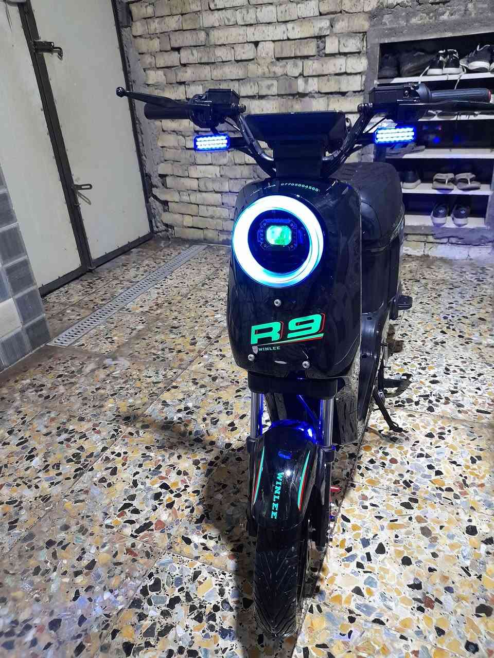 دراجه نوع r9  إلى البيع المواصفات كامل على هاذا الرقم واتساب ***********
