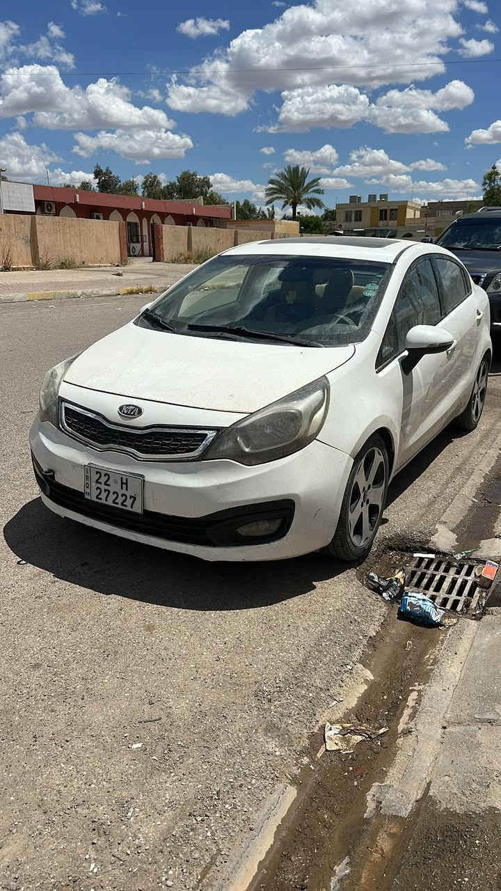كيا ريو  خليجي مكفوله من الصبغ فتحه جاهزه السياره مكانها بغداد سعرها 87 وبيها مجال محرك 1600 دوش ويل كب خمسه 
مكانها بغداد

***********

