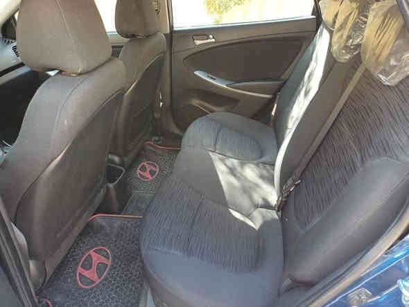 اكسنت ٢٠١٧ 
محرك ١٦
ماشية ٧٧٥٠٠ ميل
ضررها جزء من الجاملغ الخلفي وجزء من الجنطة(جهة اليسار)
وبيها شخط في الباب الخلفي اليمين ومعدل ومصبوغ فقط
محرك وكير بحالة ممتازة 
التكييف بحالة ممتازة
سعرها ٩٥ ورقة
موصل
*********** موصل
