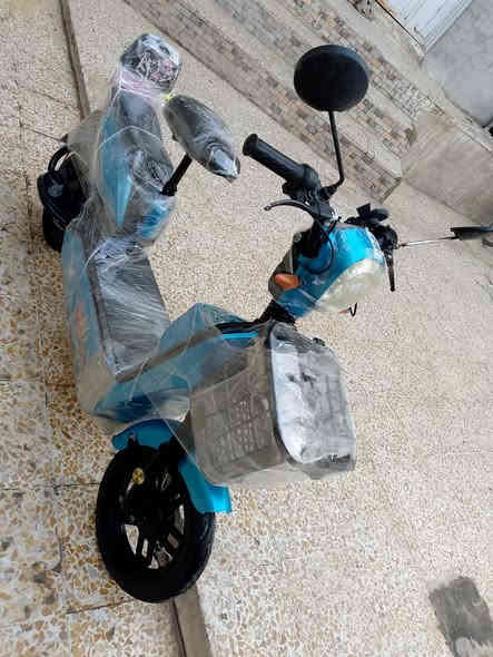 ماطور للبيع حجم 14 بطاريات 4دبل شغال لايت اشاير  السعر 250بي مجال للطيبين هاذ رقمي بي واتساب ***********   مكاني الموصل الجانب اليمن اليرموك
