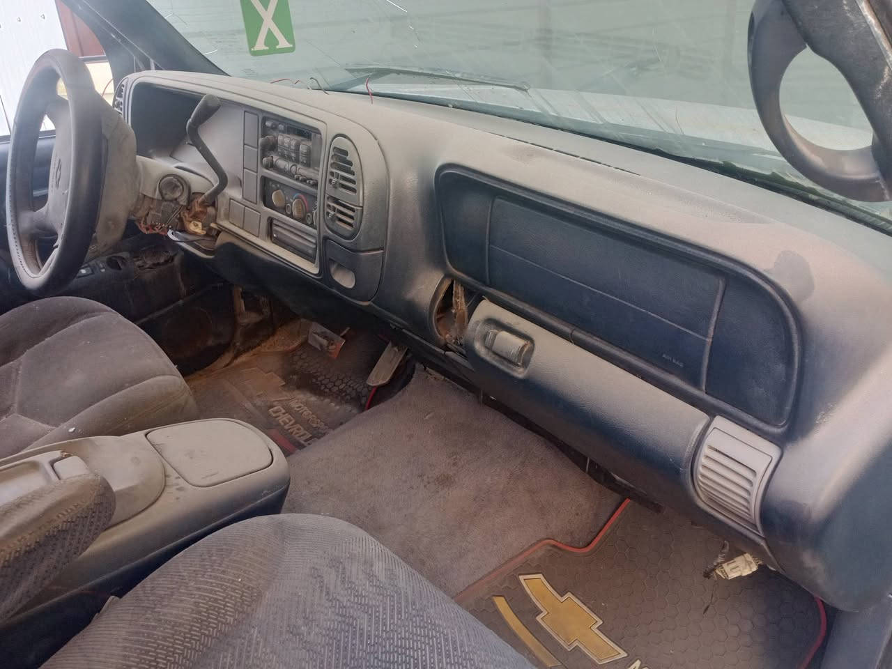 السلام عليكم للبيع جمسي موديل 97انبار العنوان بغداد هاتف ***********
