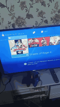 بلي فور هارد داخلي هارد خارجي بلي مهكر مع 3 جوستكات وحده اصليه وثنين تجاري اتصال عل هذا رقم *********** سعر 300 وبيه مجال
