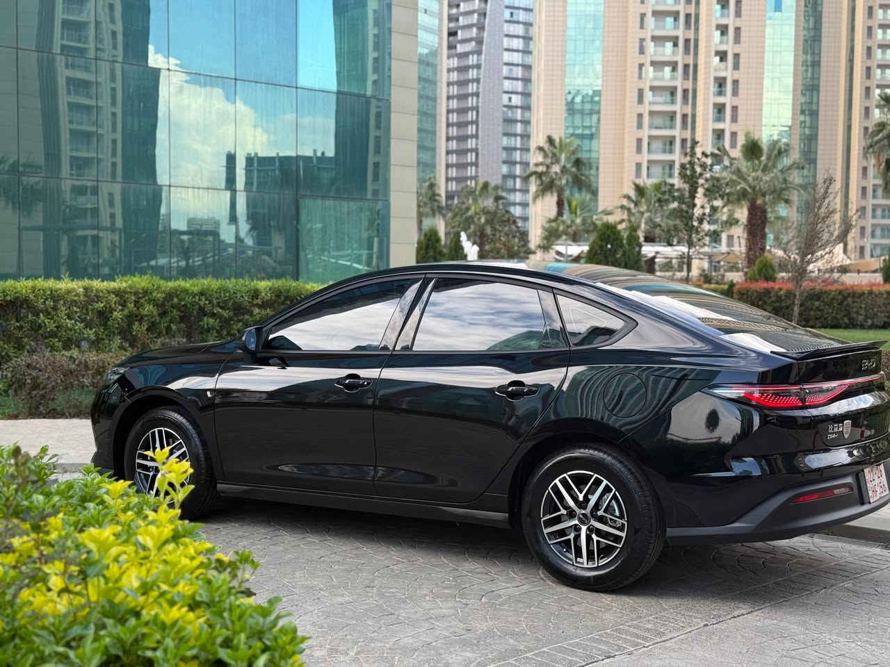 بی وای دی Sell 05 2025  رەش قەتران 
صبوخ تەنک 
٢ بەصمە لەگەلە 
دەعامی لۆ دەعامی هیچ نیە 
باڵ سەر سندوق بیلادی 
ویل کرۆم 
٢ فاست جارج لەگەلە
گاعی شەریکەی لۆ دانرایە
کامل بەرنامەی شاشەی لۆ کرایە 

سعر : داوای بکە لە کۆمێنت بە تایبەت دێت 📥 
 
٦٠٠٠ کم رۆیە 
٥٠ رۆژ مایە رەقەم بکریت

بۆ زانیاری زیاتر پەیوەندی بە خاوەنی 

***********
