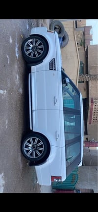 للبيع او مراوس رانج روفر 2011 بدون سوبر يعني HS وارد أمريكي بدون حادث ...