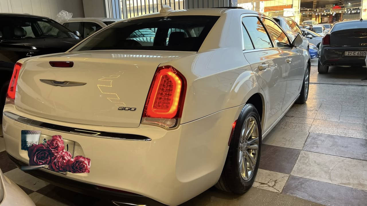 (كــرایسلــــر  C300 2019 (Limited
عداد المسافات:123 mil 

المواصفات:  مواصفات لمتد المرغوب ١/١ 

٦سلندر محرك(٣٦٠٠)

بصمة

حساس و كاميرا خلفي 

بانوراما

كراسي جلد اصلي الاسود بلاديي
كراسي اثنين كهرباء

شاشة كبيرة
شاشة عرض الاعطال

ويلات كروم بلادي 
ناقل حركة ٨ نمر

عدسة دخاني زنون(عالي+ناصي)

كير محرك بشرط

للاستفسار :

***********

***********
