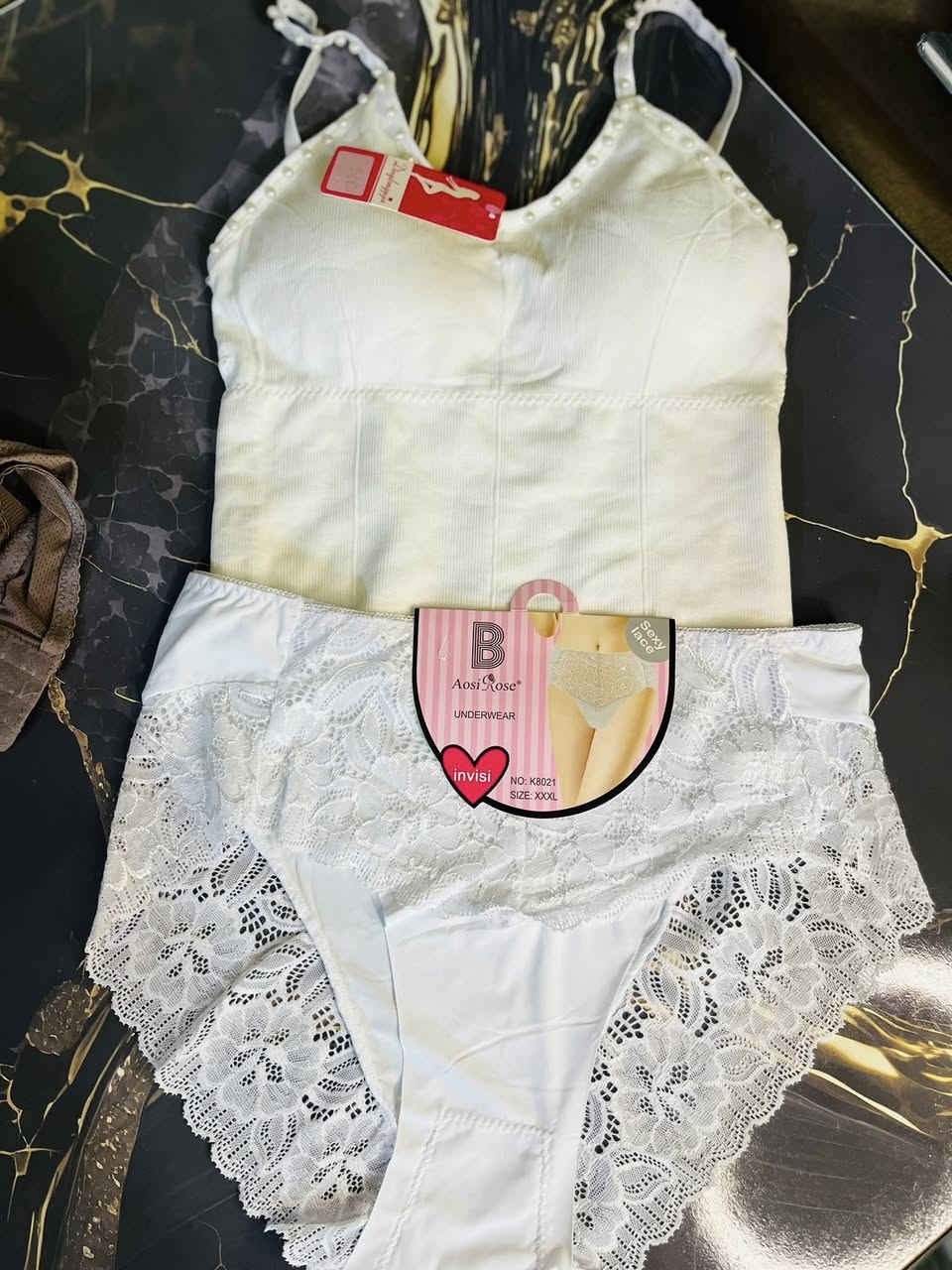 ملابس داخليه درجه أولى الي تحب تتفضل خاص بنات 
ادمونه بيلسان


**إذا كنت صاحب هذا الإعلان وتريد حذفه لأي سبب، رجاءا أرسل رسالة إلى الدعم الفني**