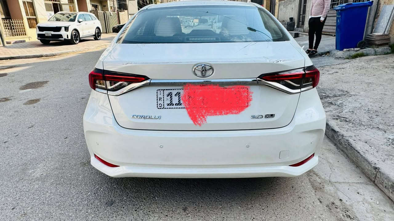 السلام عليكم 
كورلا خليجي وكاله زيرو 
موديل 2020 
مواصفات 
محرك 2000
فتحه 
سويج 
كشنات جلد 
حساس خلفي 
كامره خلفيه
مكان السياره بغداد حي الجهاد / الاطباء
الاتصال ***********
