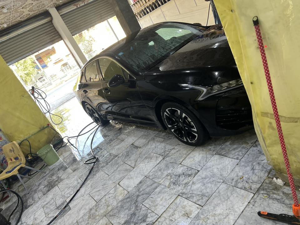 موديل ٢٣جيتي لاين ماشيه ٢٧مايل
سيارة ليبل واحد بنيد معمر نفسه بدون دواخل بدون اي تبديل داخلي  معوقين ذي قار مكانها ناصرية مركز 
١٧٥بيها مجال حك الجيه 

اربع وضعيات قياده 
نضام abs
مانع انزلاق 
تحديد مسار 
مثبت سرعه 
رادار امامي خلفي
نقطه عمياء
كشن مخمل 
بصمة ابواب
بصمة جنطه
تشغيل عن بعد 
١٦٠٠تيربو 

***********
