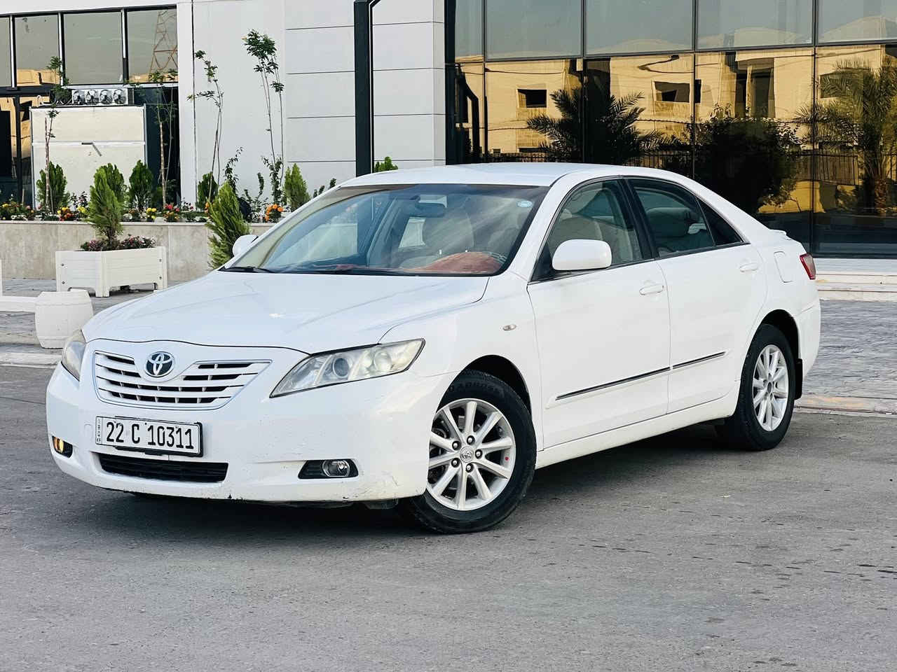 تويوتا كامري موديل 2008 خليجي
رقم أربيل دولي جديد شرط التحويل والغرامات 
محرك 2400 ما مفتوح ولا تنقيص ولا تبخير شرط 
كير شرط بدون اي عيب 
تبريد ثلج شرط السيارة موصفات GL
تبريد قطعتين 
حساسات خلفيه 
صدر امامي وخلفي جديد 
اربع دسك 
ويل كب 
تحكم امري كهربائي 
اشاير بالجاملغات جانبيه 
شاشه +كامره 
السيارة جديدة وترايها زيرو شرط 
السيارة كفاله من الصبغ فقط مكانين بارد السونار مرفق مع الصورة 
السيارة بسعر مناسب جدا جدا 108 وبيها مجال للشراي 
العنوان صلاح الدين تكريت 
للتواصل ***********
