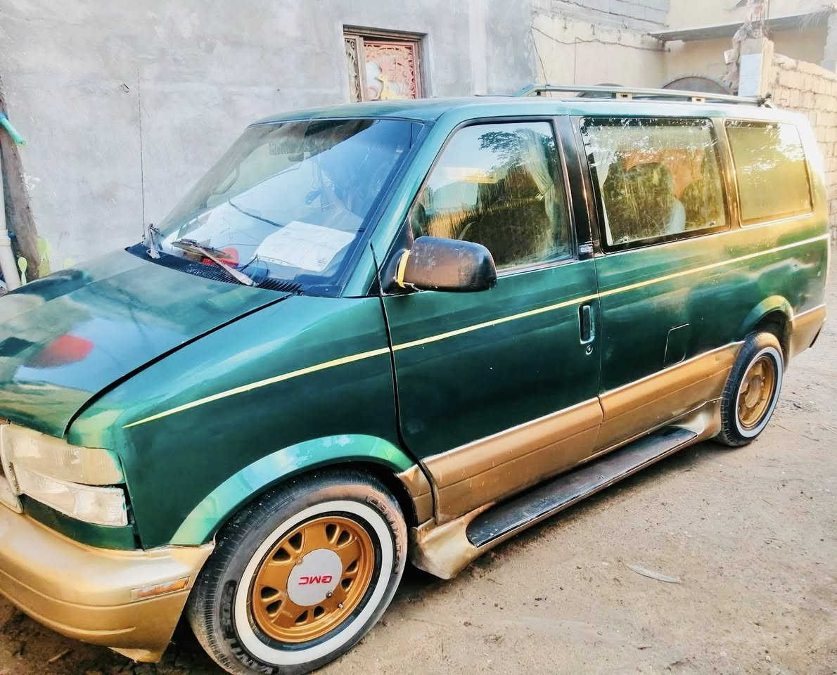 🚗 للبيـع: شيفروليه فان أسترو (موديل 1996) 🚗
سيارة عائلية، جاهزة وما تحتاج أي برغي!
التفاصيل والمواصفات:
• الموديل: 1996.
• الحالة الميكانيكية: السيارة جاهزة تماماً (كل نقص ما بيها)، محرك وكير وتبريد بشرط الفحص.
• الصبغ: مصبوغة عام (للتجديد والجمالية).
• الوضعية القانونية: السنوية باسمي، تحويل مباشر ومكفولة من كل ناحية.
• المكان: البصرة.
💰 السعـر المطلوب:
40 ورقة (4,000 دولار) – وبيه مجال بسيط للشراي الطيب.
📞 للتواصل والاستفسار: ***********]
يرجى الاتصال بصاحب السيارة مباشرة على الرقم

    تحياتي لكم جميعاً ،،،
‏  خادمكم ⚡️ مـسؤول جـروب فـان اسـترو الـعراق
