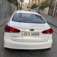 سيراتو 2017 ماشية 105.000   مكينة 1600  رقم اربيل   بيها فقط جاملغ مصب...