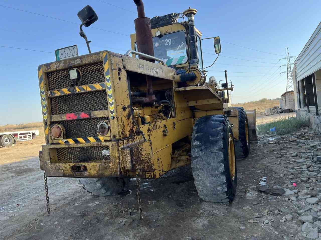 السلام عليكم شفل للبيع موديل ١٩٨٢ حجم ٨٠ كاوسكي نظيفة مكفولة رقم بغداد باسمي  رقم الهاتف *********** أبو صادق
