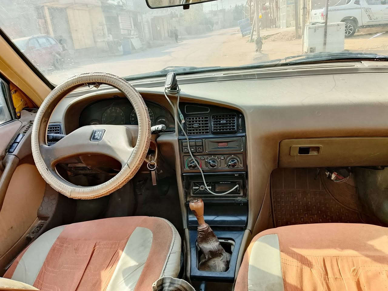 بيجو 405 مديل 2010 رقم بغداد اجره السعر 18 روق و قابل للتفاوض العنوان النجف كوفه  للتواصل ***********

